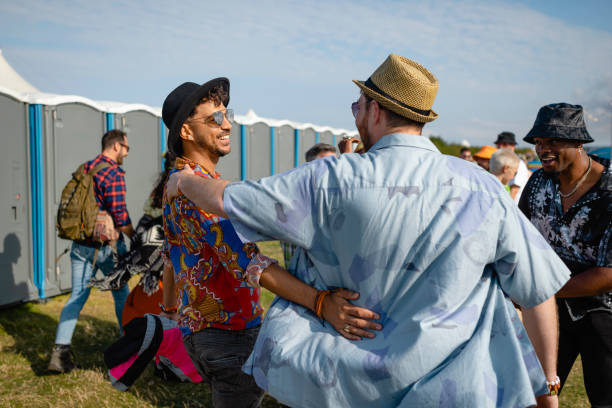 Best Affordable portable toilet rental  in Coalinga, CA
